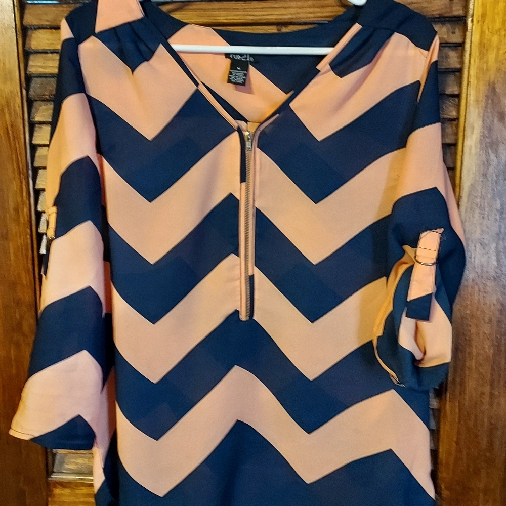 Hi-Low womens Rue21 shirt